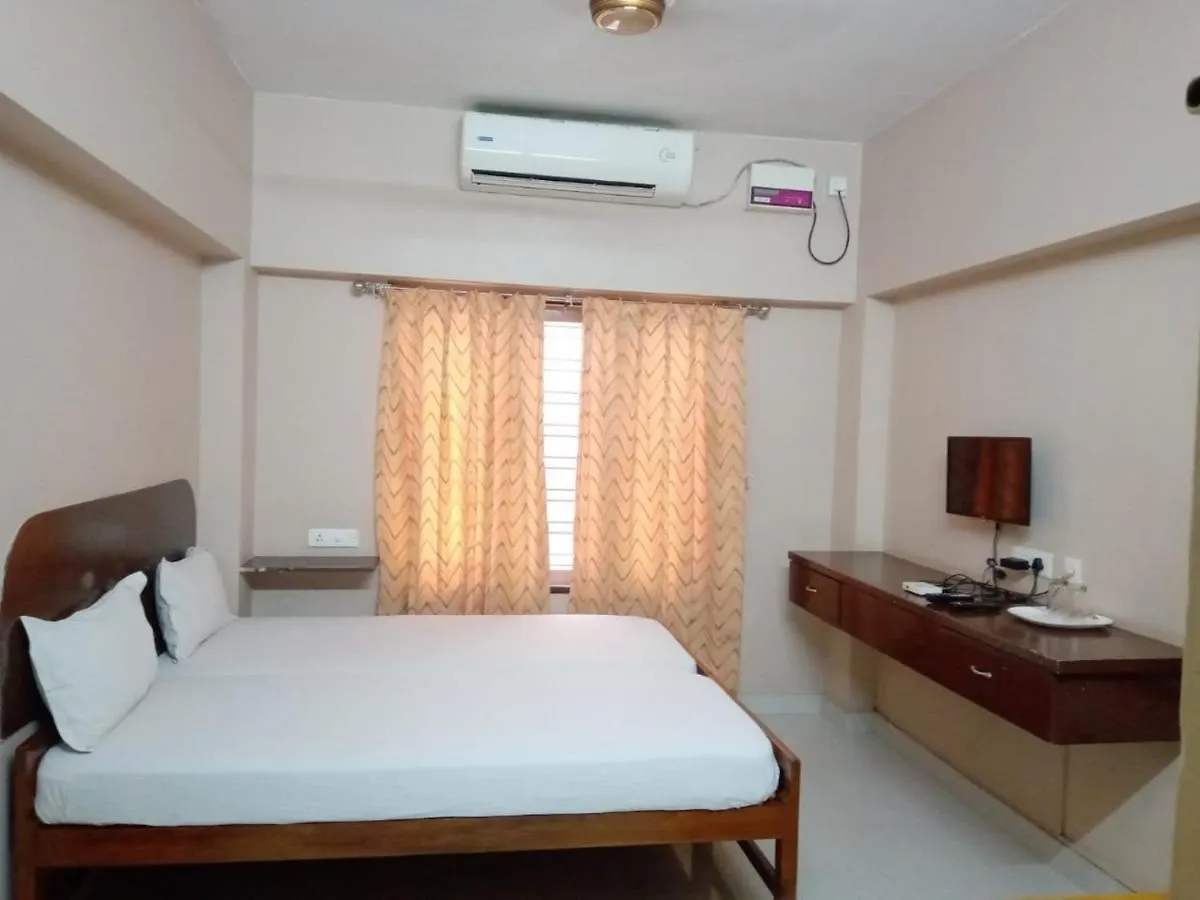 Hotel Sangeetha Tourist Home Thiruvananthapuram
